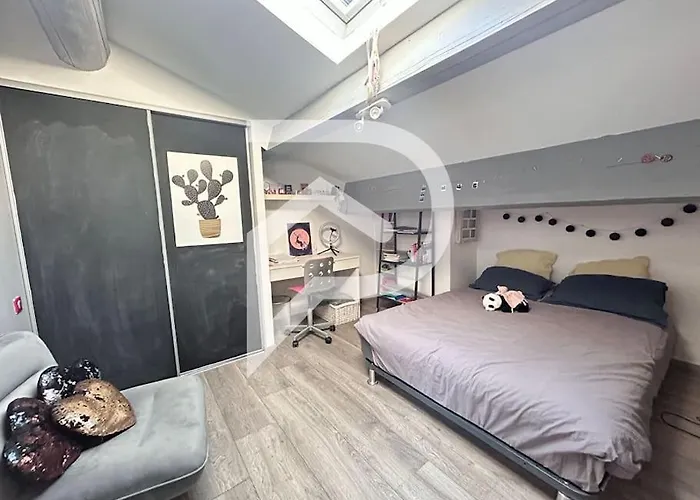 Apartament Intra Muros - *